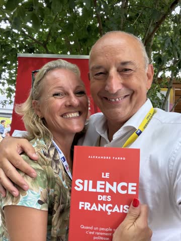 À La REF, le livre en main avec Alexandre Farro