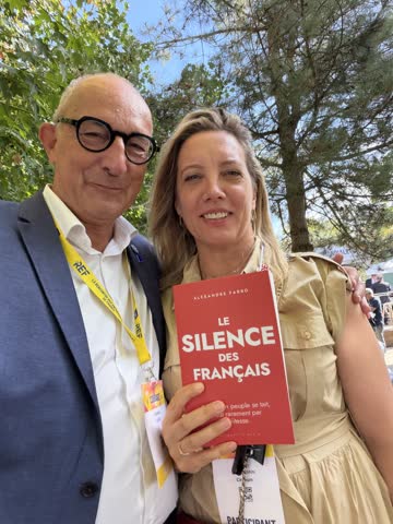 À La REF, le livre en main avec Alexandre Farro